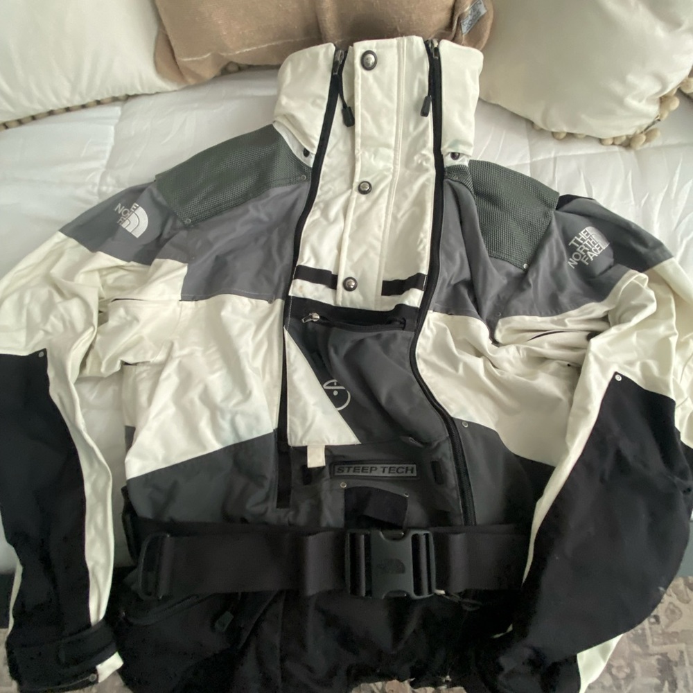 Mens Steep Tech